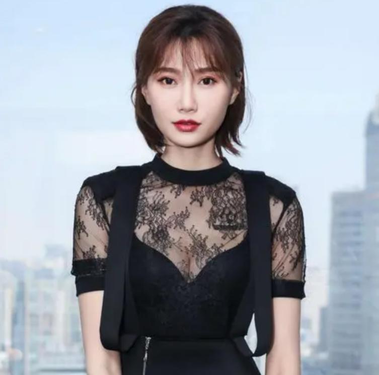 中国未婚女明星的温馨日常记录