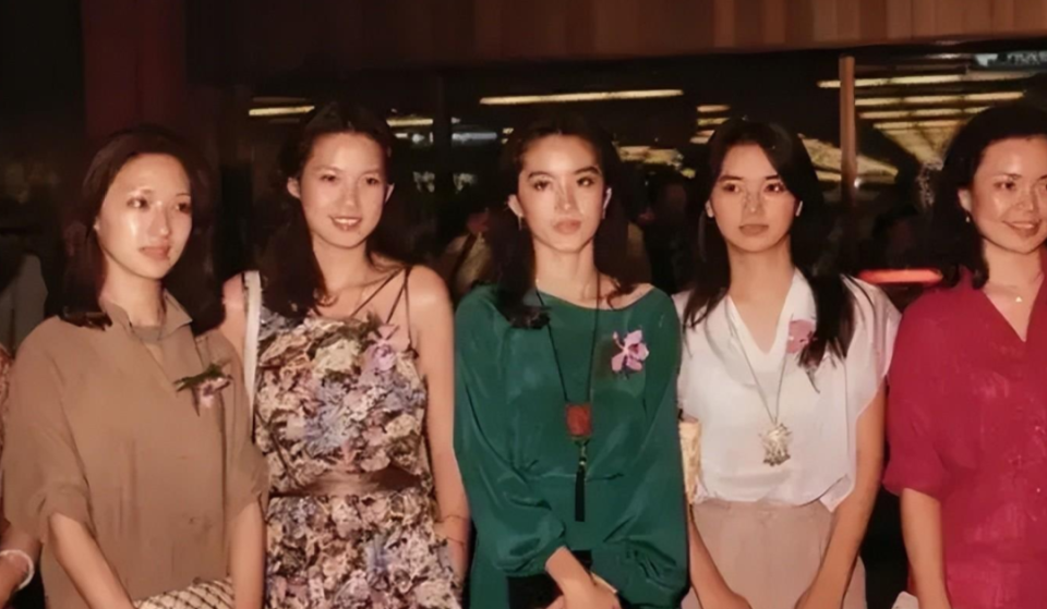台湾黑帮明星与隐秘小巷中的故事