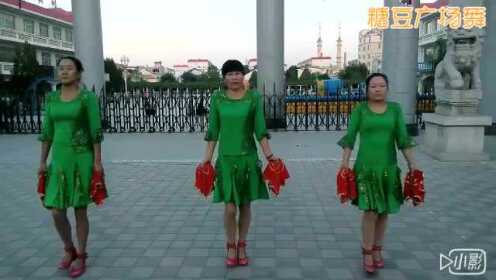 静静广场舞新舞步闪耀登场!