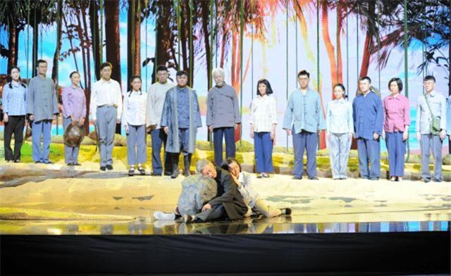 话剧表演的艺术魅力,演员与舞台的独特表达之道