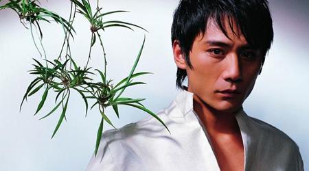 演员张奕,舞台到荧屏之旅,自信与成就感的蜕变之路